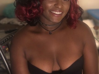 BigBootyBre webcam girl as a performer. Gallery photo 2.