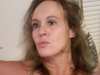 AngelLeigh88 webcam girl as a performer. Gallery photo 1.