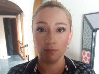 MARIE_MONSERAHT webcam girl as a performer. Gallery photo 1.