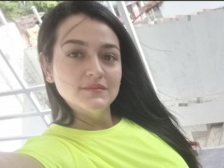 cloeking webcam girl as a performer. Gallery photo 1.