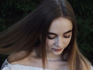 Santramera webcam girl as a performer. Gallery photo 6.