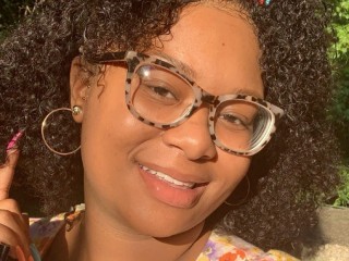 TheChic_Withthetattoos webcam girl as a performer. Gallery photo 1.