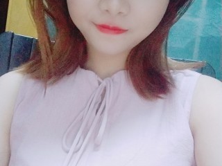 Onlyu webcam girl as a performer. Gallery photo 1.