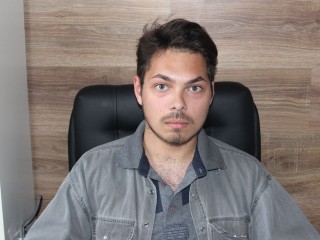 Mark_hung