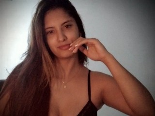 AinhonaCosta webcam girl as a performer. Gallery photo 3.