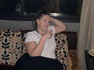 THICKNESSBBW webcam girl as a performer. Gallery photo 2.