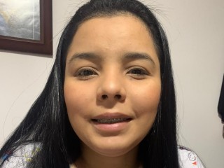 jones_dulces webcam girl as a performer. Gallery photo 1.