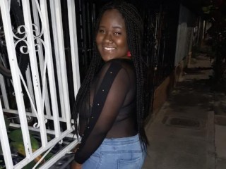 SamyhotNauthy webcam girl as a performer. Gallery photo 1.