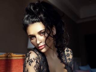 AlinaSheyk webcam girl as a performer. Gallery photo 7.