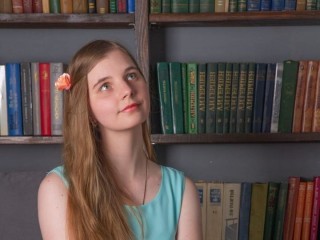 LissaLil webcam girl as a performer. Gallery photo 1.