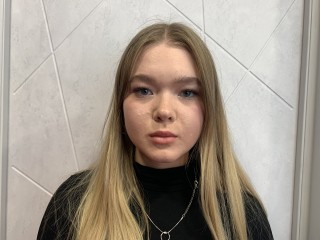 DaniellaCosta webcam girl as a performer. Gallery photo 3.