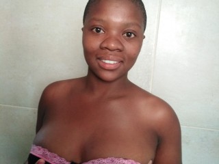 PetiteHungryPussy webcam girl as a performer. Gallery photo 1.