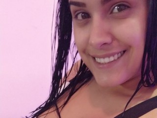 ValentinaRoy webcam girl as a performer. Gallery photo 1.