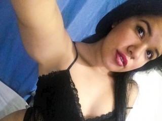 dannakiiss webcam girl as a performer. Gallery photo 1.