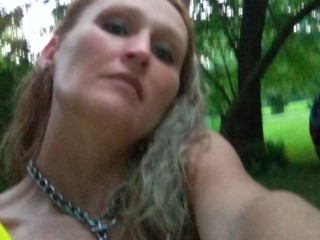 Lilithbrat webcam girl as a performer. Gallery photo 3.