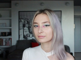 MilaChase webcam girl as a performer. Gallery photo 1.