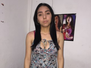 ShantallLovex webcam girl as a performer. Gallery photo 6.