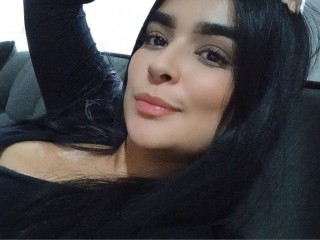 SaraGrex webcam girl as a performer. Gallery photo 2.