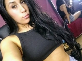 QueenFellatio webcam girl as a performer. Gallery photo 8.