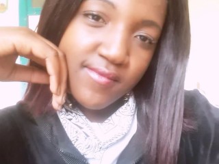 SWEETSLENDERXX1 webcam girl as a performer. Gallery photo 1.