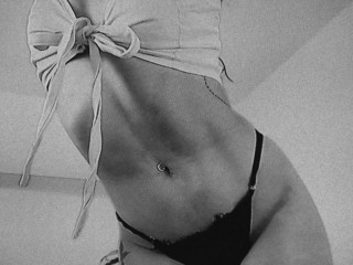 LeahKraviz webcam girl as a performer. Gallery photo 6.
