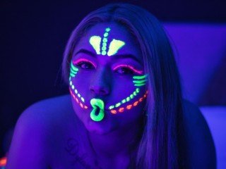 AnitaDuque webcam girl as a performer. Gallery photo 4.