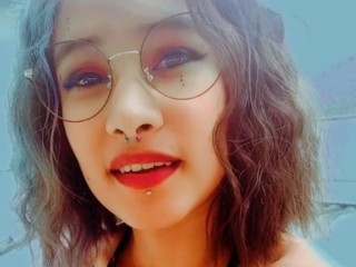 EmilyHossk webcam girl as a performer. Gallery photo 3.