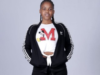 SEXYZEE22 webcam girl as a performer. Gallery photo 1.