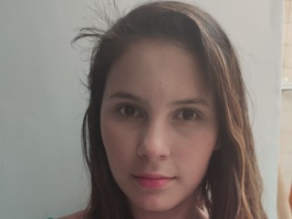 goldengirl2v webcam girl as a performer. Gallery photo 1.