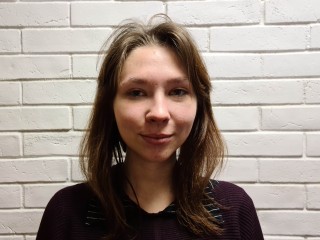 EveSabatinni webcam girl as a performer. Gallery photo 2.