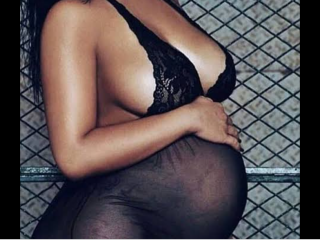 GHETTO_ASS21 webcam girl as a performer. Gallery photo 4.