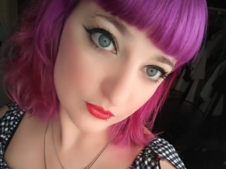 Evvykitten webcam girl as a performer. Gallery photo 1.