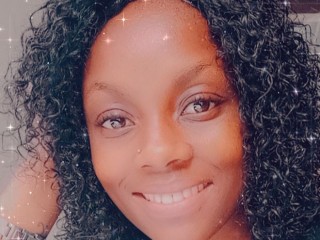 RoxyBangs webcam girl as a performer. Gallery photo 1.