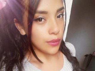 BUSTYMILKXXX webcam girl as a performer. Gallery photo 3.