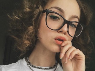 LexySmile webcam girl as a performer. Gallery photo 1.