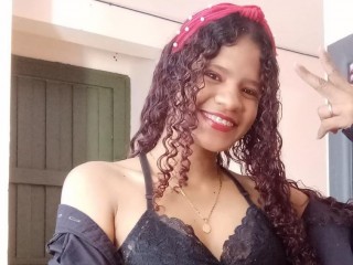 Sheisy webcam girl as a performer. Gallery photo 1.