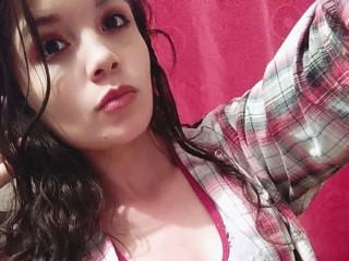 sailLysuNny webcam girl as a performer. Gallery photo 1.