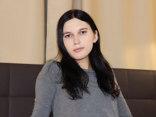 SabrinaLeve webcam girl as a performer. Gallery photo 5.