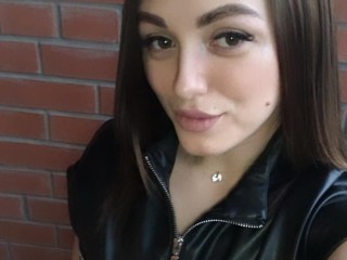 Emily_Twist webcam girl as a performer. Gallery photo 2.