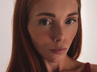 Teeny_Sunspot webcam girl as a performer. Gallery photo 4.