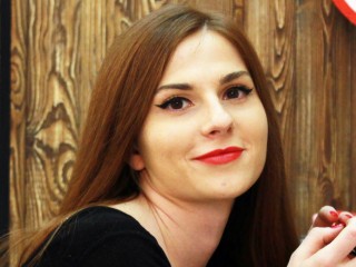 EvaReeves webcam girl as a performer. Gallery photo 1.