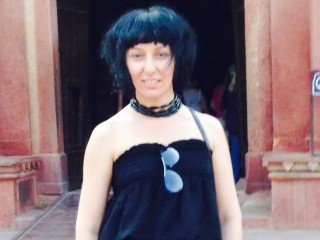 MonicaUDream webcam girl as a performer. Gallery photo 1.