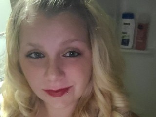 Freaky_Keke webcam girl as a performer. Gallery photo 3.