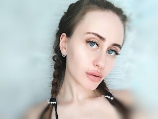 Chantalle_Kiss webcam girl as a performer. Gallery photo 7.