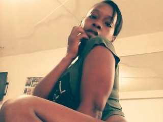 TaylorMorelli webcam girl as a performer. Gallery photo 2.